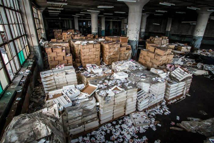 73 Times People Were Exploring Abandoned Places And Found Something Very Unexpected
