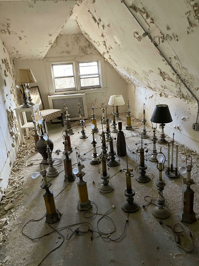 73 Times People Were Exploring Abandoned Places And Found Something Very Unexpected