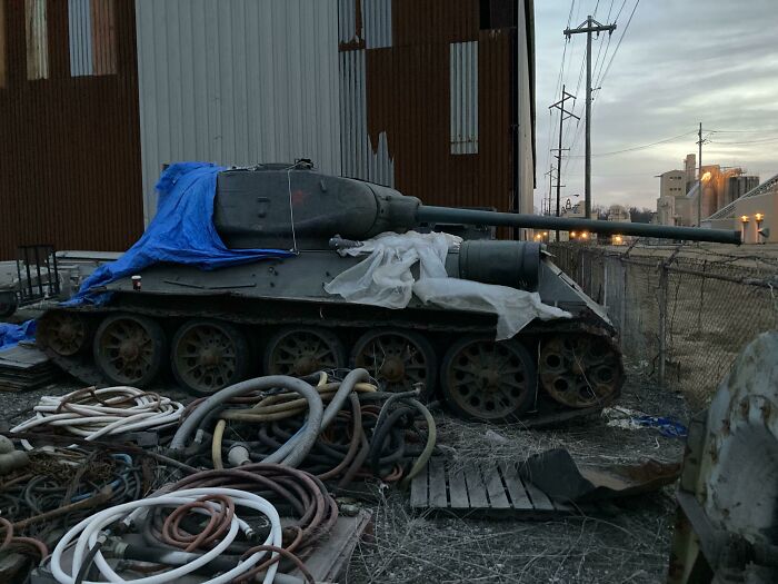 73 Times People Were Exploring Abandoned Places And Found Something Very Unexpected