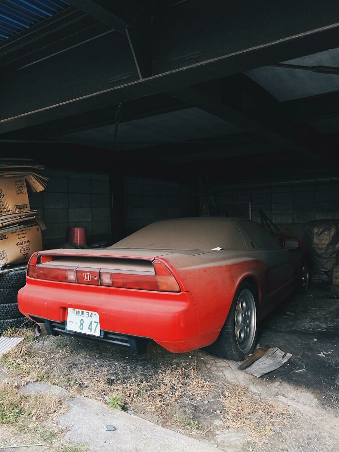 73 Times People Were Exploring Abandoned Places And Found Something Very Unexpected