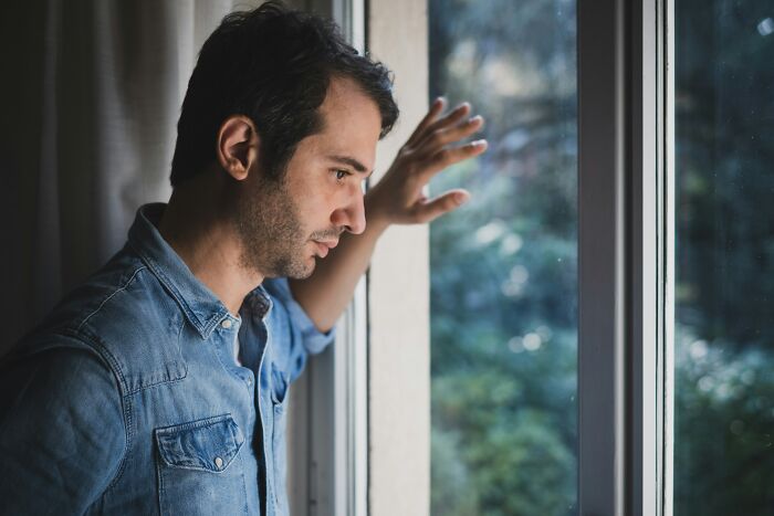 &ldquo;Claw Marks All Over The Inside&rdquo;: 47 Strange Experiences That Still Make People Shiver At The Memory