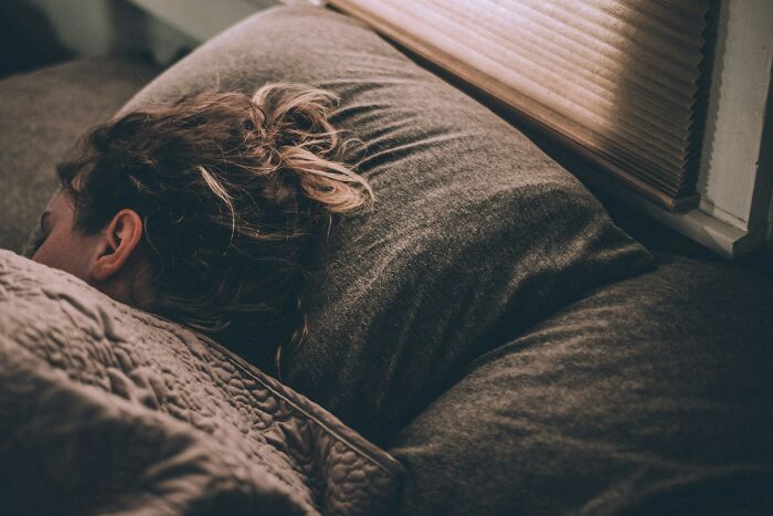 &ldquo;Claw Marks All Over The Inside&rdquo;: 47 Strange Experiences That Still Make People Shiver At The Memory