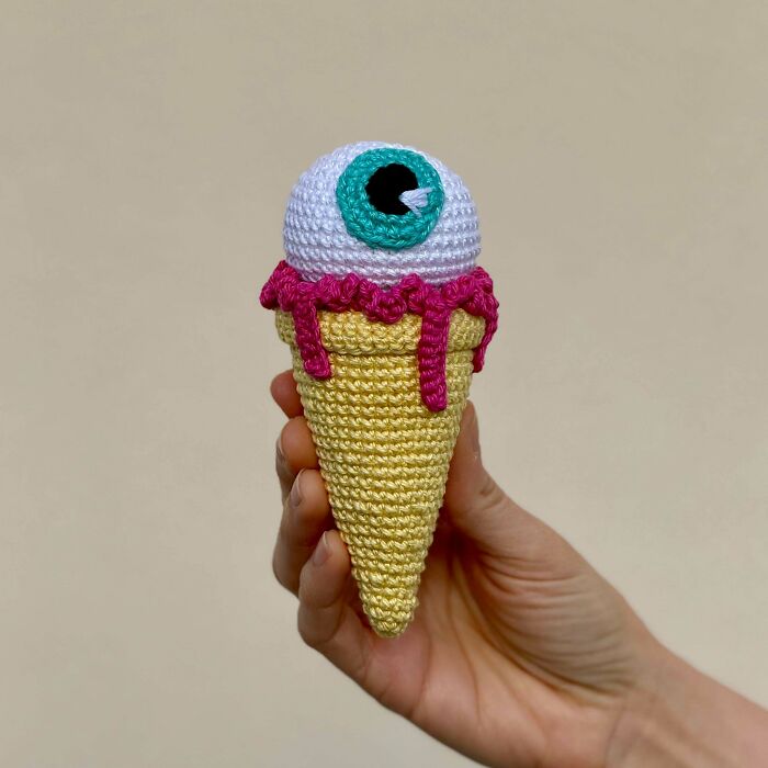 73 Crochet Creations That Prove Not Every Craft Project Turns Out As Intended