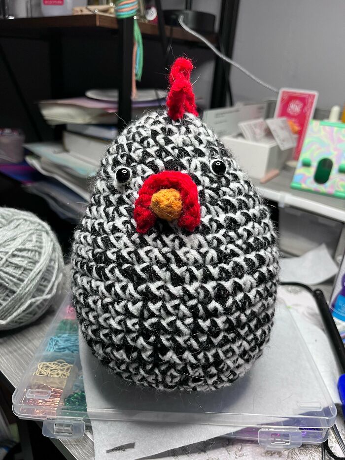 73 Crochet Creations That Prove Not Every Craft Project Turns Out As Intended