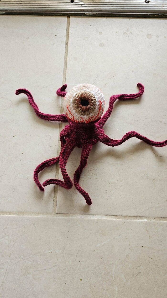 73 Crochet Creations That Prove Not Every Craft Project Turns Out As Intended