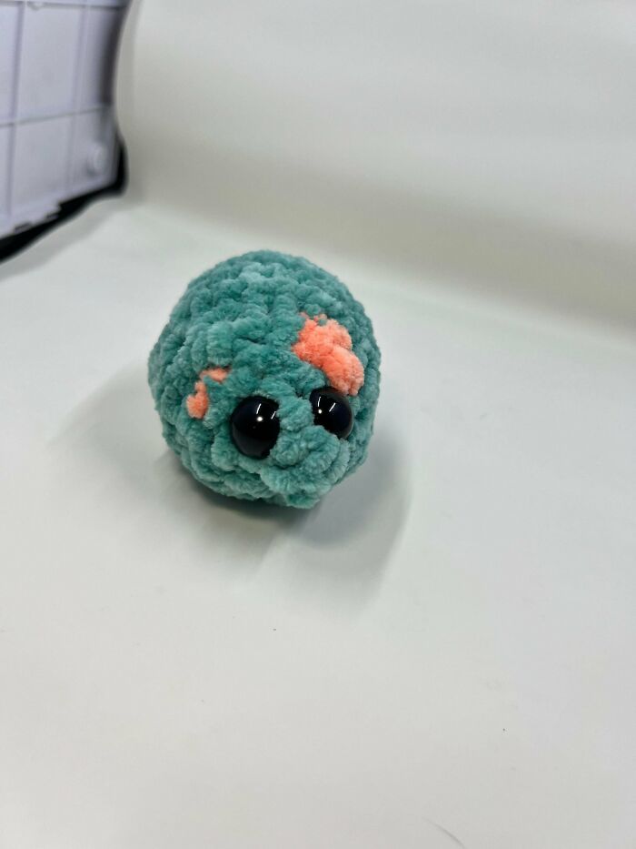 73 Crochet Creations That Prove Not Every Craft Project Turns Out As Intended