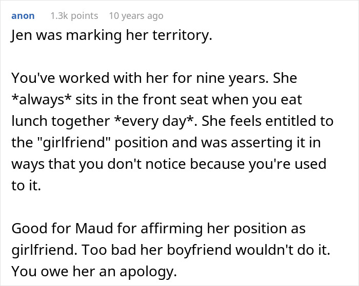 Guy Shows Just How Oblivious He Is After He Shares His Girlfriend’s “Ridiculous” Behavior Guy Shows Just How Oblivious He Is After He Shares His Girlfriend’s “Ridiculous” Behavior