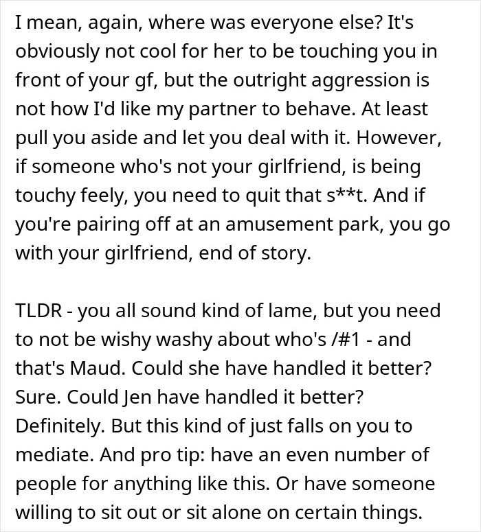 Guy Shows Just How Oblivious He Is After He Shares His Girlfriend’s “Ridiculous” Behavior Guy Shows Just How Oblivious He Is After He Shares His Girlfriend’s “Ridiculous” Behavior