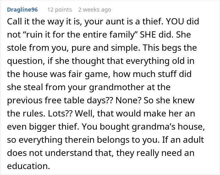 Aunt Treats Family Free Table Tradition Like A Free-For-All, So Homeowner Shuts It Down Aunt Treats Family Free Table Tradition Like A Free-For-All, So Homeowner Shuts It Down