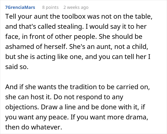 Aunt Treats Family Free Table Tradition Like A Free-For-All, So Homeowner Shuts It Down Aunt Treats Family Free Table Tradition Like A Free-For-All, So Homeowner Shuts It Down
