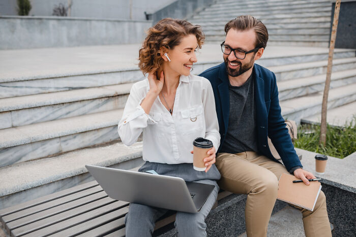 61 Comments From Women That Made Men Go From Planning Date Nights To Planning Their Escape