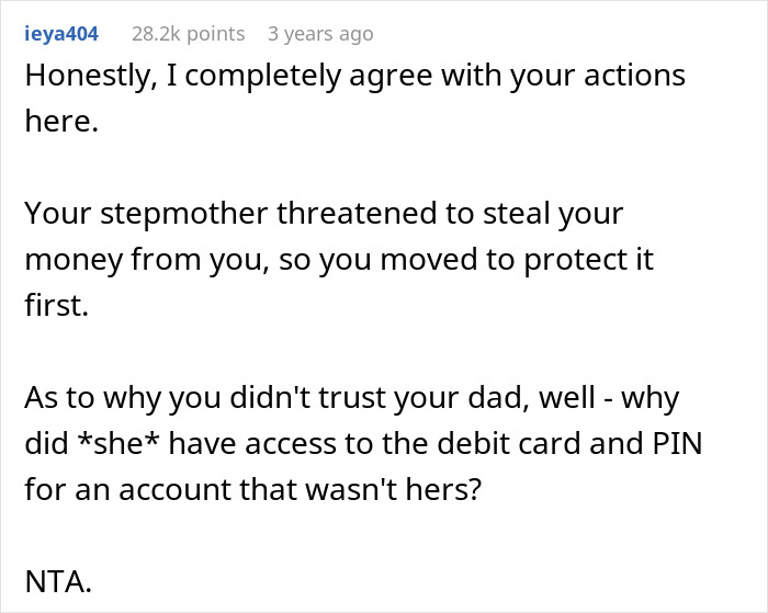 Teen Sells Handmade Crafts To Save Money, And Her Stepmom Threatens To Take It All As Punishment Teen Sells Handmade Crafts To Save Money, And Her Stepmom Threatens To Take It All As Punishment