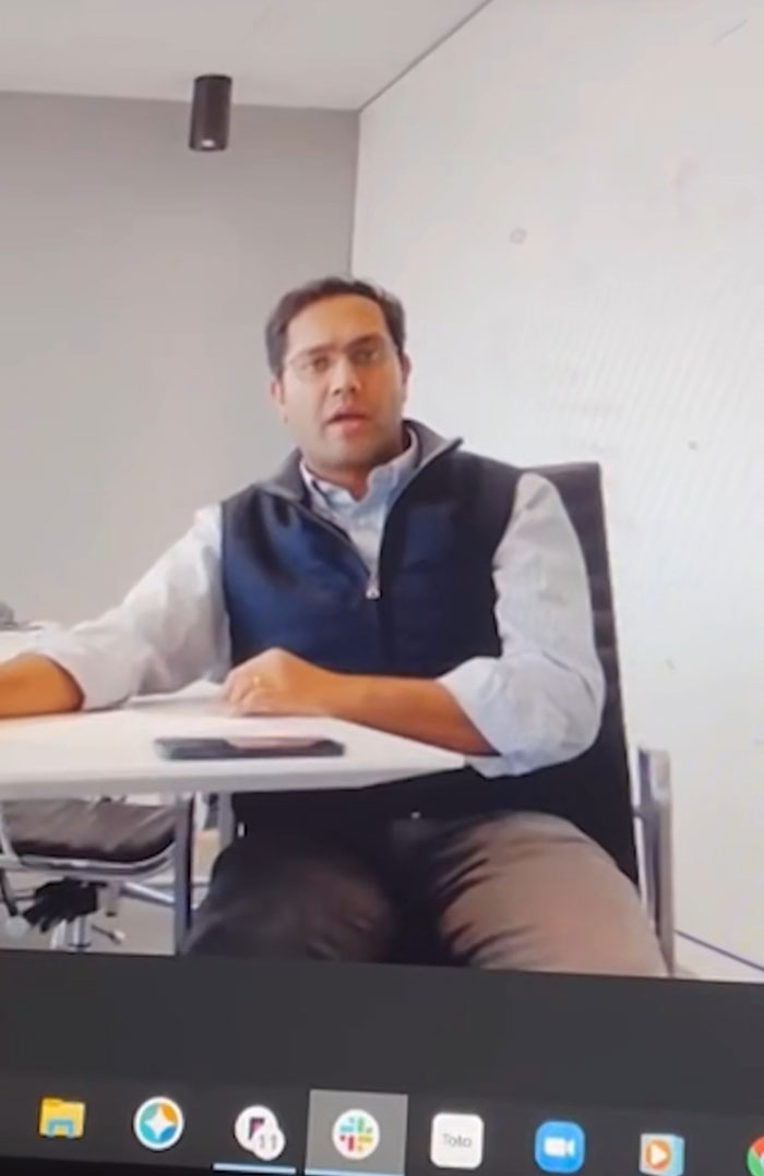 CEO Who Fired 900 Workers “Effective Immediately” Now Claims He Was Tricked Into Losing His Own Job CEO Who Fired 900 Workers “Effective Immediately” Now Claims He Was Tricked Into Losing His Own Job