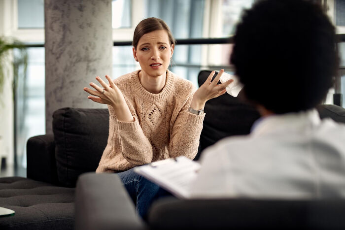 95 People Share Why They Walked Into Therapy And Walked Out Without Their Therapist