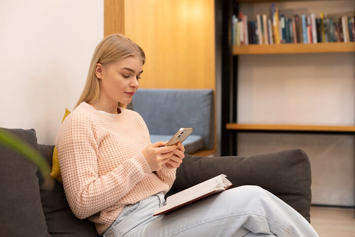 95 People Share Why They Walked Into Therapy And Walked Out Without Their Therapist