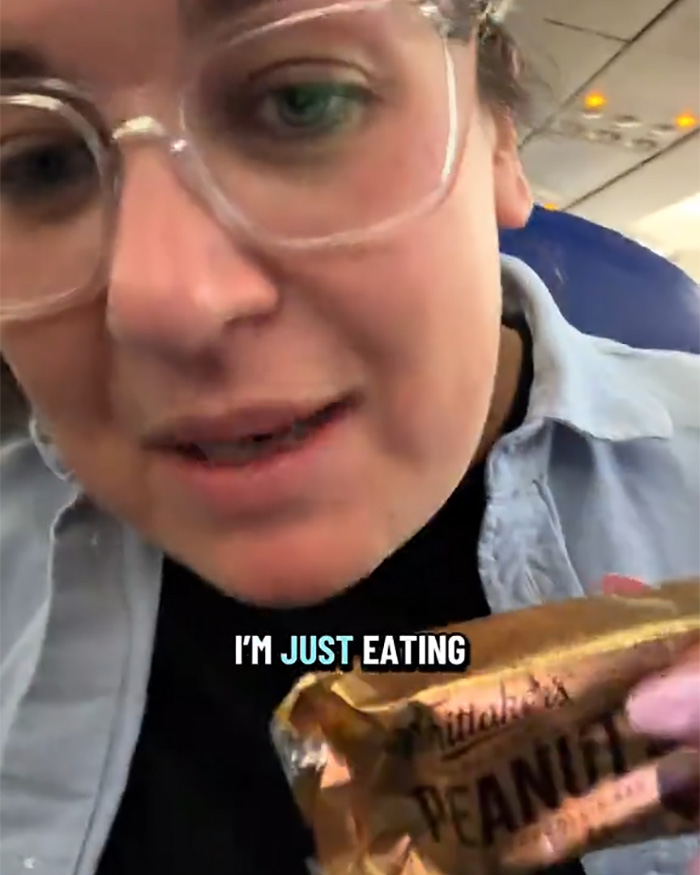 Passenger Branded “Selfish” For Declaring “Birthright” To Eat Peanuts On Plane In Response To Traveler’s Comment Passenger Branded “Selfish” For Declaring “Birthright” To Eat Peanuts On Plane In Response To Traveler’s Comment