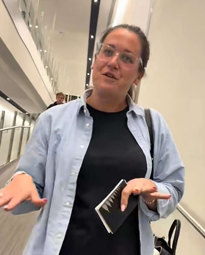 Passenger Branded “Selfish” For Declaring “Birthright” To Eat Peanuts On Plane In Response To Traveler’s Comment Passenger Branded “Selfish” For Declaring “Birthright” To Eat Peanuts On Plane In Response To Traveler’s Comment