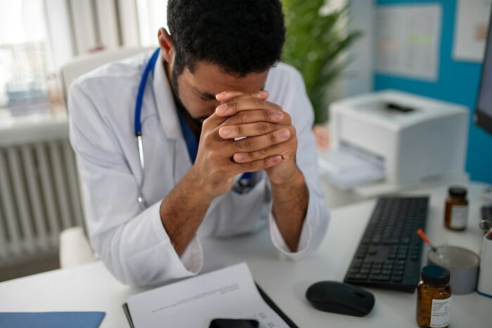 “So Sad And Horrifying”: 80 Doctors Reveal The Diagnoses That Were The Hardest To Deliver “So Sad And Horrifying”: 80 Doctors Reveal The Diagnoses That Were The Hardest To Deliver