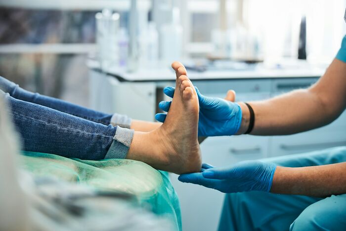 “So Sad And Horrifying”: 80 Doctors Reveal The Diagnoses That Were The Hardest To Deliver “So Sad And Horrifying”: 80 Doctors Reveal The Diagnoses That Were The Hardest To Deliver