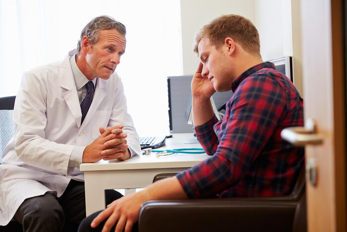 “So Sad And Horrifying”: 80 Doctors Reveal The Diagnoses That Were The Hardest To Deliver “So Sad And Horrifying”: 80 Doctors Reveal The Diagnoses That Were The Hardest To Deliver