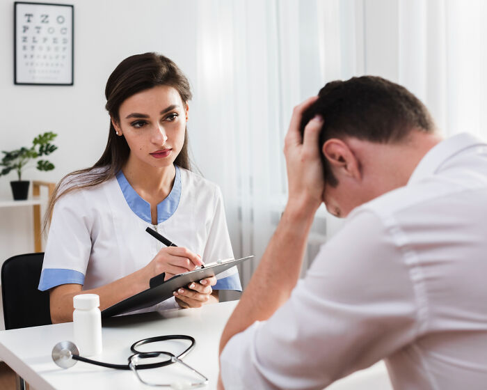 “So Sad And Horrifying”: 80 Doctors Reveal The Diagnoses That Were The Hardest To Deliver “So Sad And Horrifying”: 80 Doctors Reveal The Diagnoses That Were The Hardest To Deliver