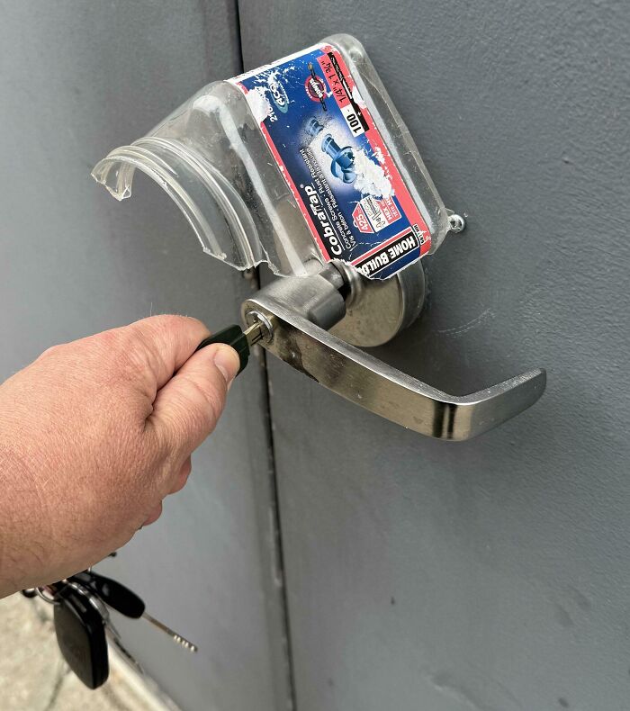 91 Times People Turned Random Junk Into Clever Solutions (New Pics)