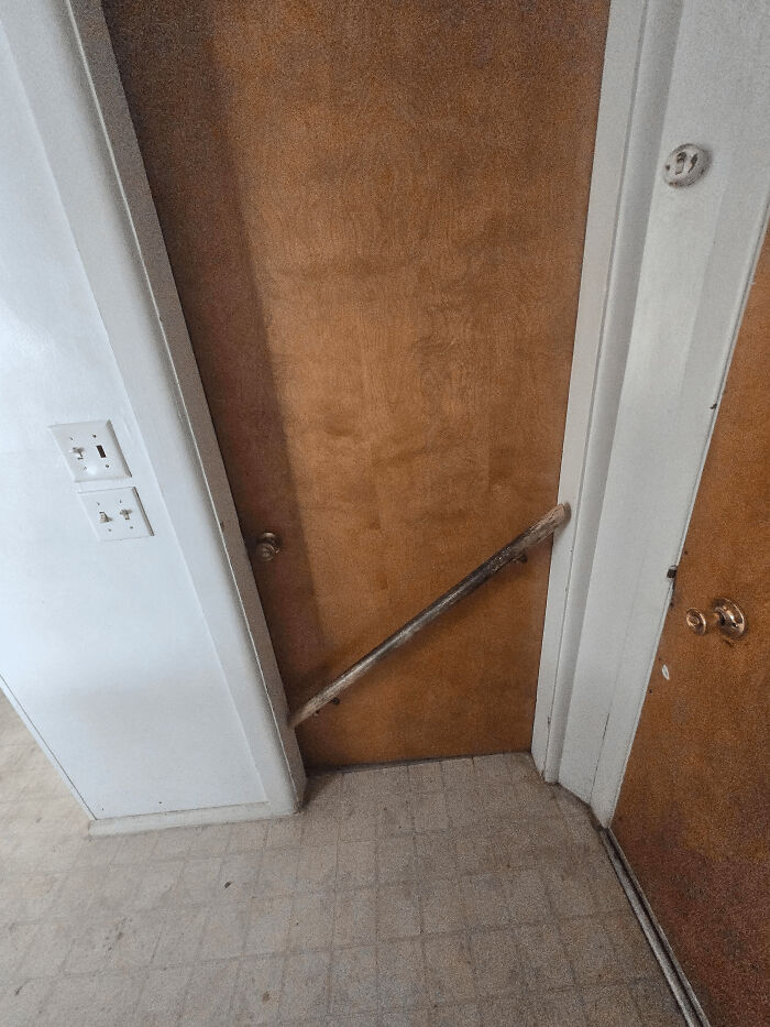 91 Times People Turned Random Junk Into Clever Solutions (New Pics)
