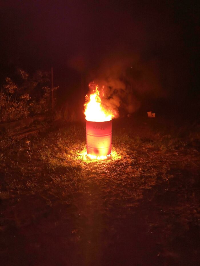91 Times People Turned Random Junk Into Clever Solutions (New Pics)