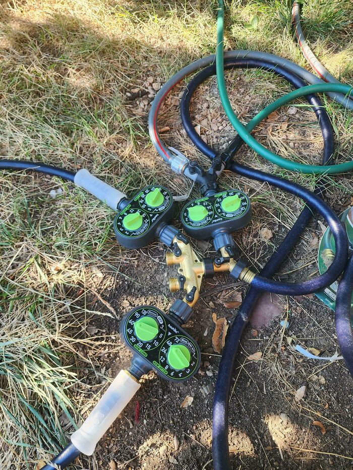 91 Times People Turned Random Junk Into Clever Solutions (New Pics)