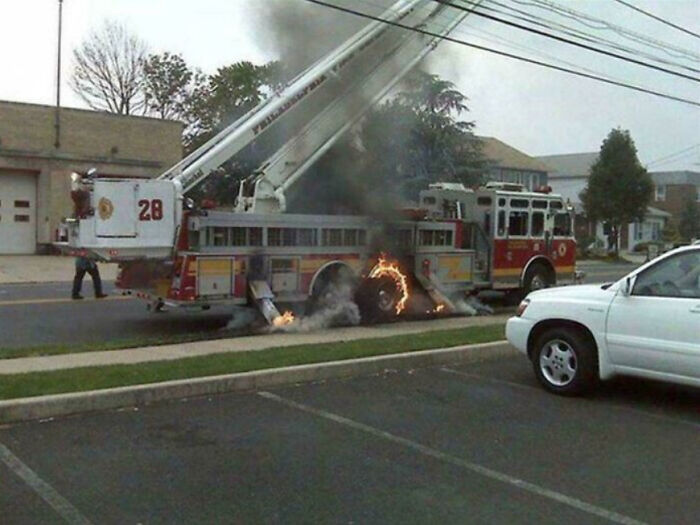 81 Ridiculously Funny ‘You Had One Job’ Fails People Couldn’t Believe Were Possible (New Pics) 81 Ridiculously Funny ‘You Had One Job’ Fails People Couldn’t Believe Were Possible (New Pics)