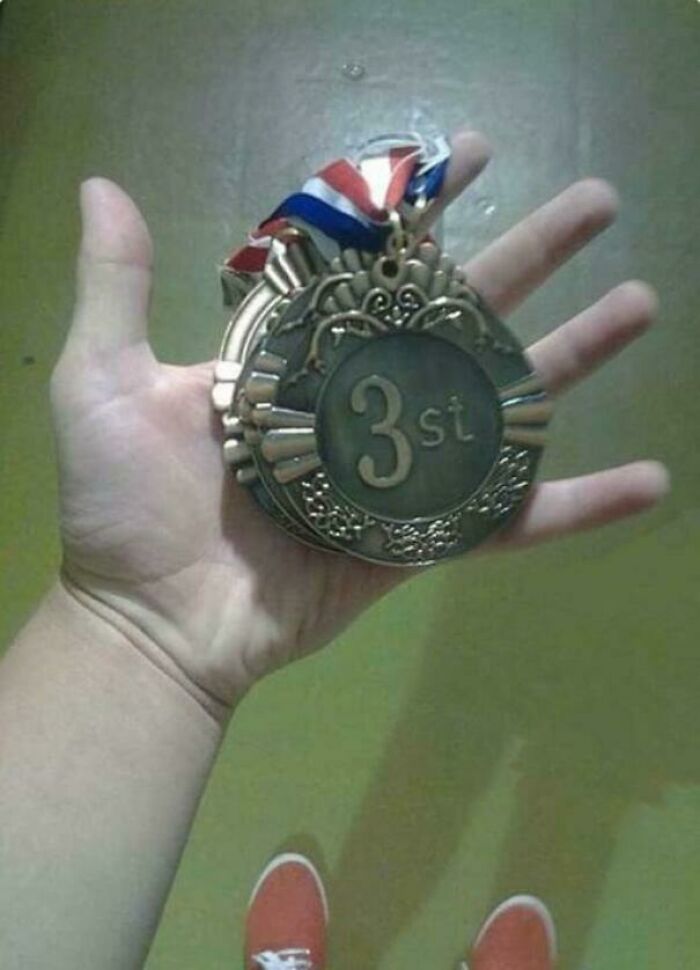 81 Ridiculously Funny ‘You Had One Job’ Fails People Couldn’t Believe Were Possible (New Pics) 81 Ridiculously Funny ‘You Had One Job’ Fails People Couldn’t Believe Were Possible (New Pics)