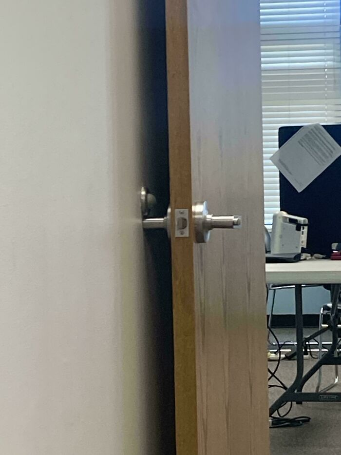 81 Ridiculously Funny ‘You Had One Job’ Fails People Couldn’t Believe Were Possible (New Pics) 81 Ridiculously Funny ‘You Had One Job’ Fails People Couldn’t Believe Were Possible (New Pics)
