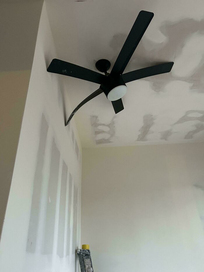 81 Ridiculously Funny ‘You Had One Job’ Fails People Couldn’t Believe Were Possible (New Pics) 81 Ridiculously Funny ‘You Had One Job’ Fails People Couldn’t Believe Were Possible (New Pics)