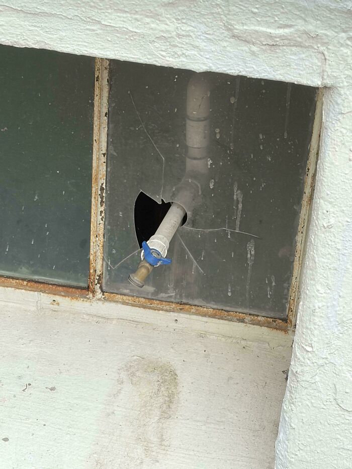 81 Ridiculously Funny ‘You Had One Job’ Fails People Couldn’t Believe Were Possible (New Pics) 81 Ridiculously Funny ‘You Had One Job’ Fails People Couldn’t Believe Were Possible (New Pics)