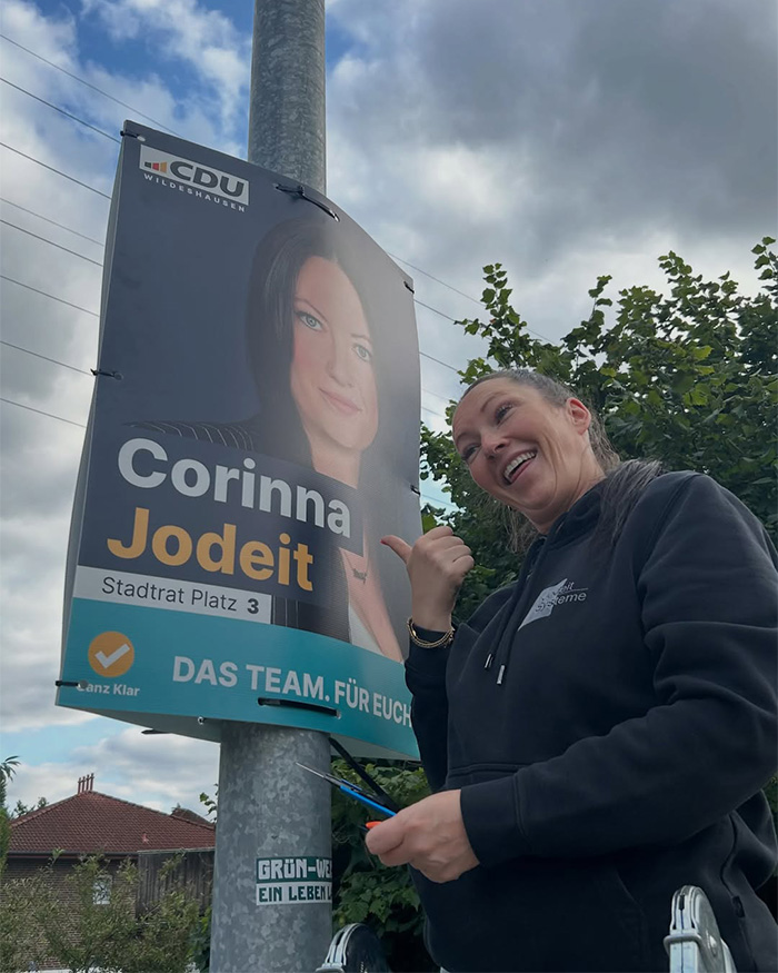 Conservative Politician Refuses To Remove Provocative Necklace From Campaign Posters: “I’m More Than A Mom”