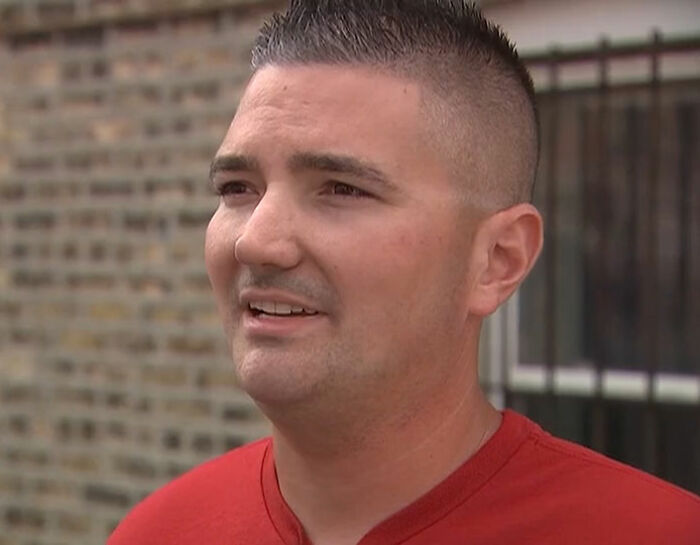 Terrified Electrician Records Goodbye Message For Family After Getting Stuck Inside 130ft High Sign Terrified Electrician Records Goodbye Message For Family After Getting Stuck Inside 130ft High Sign
