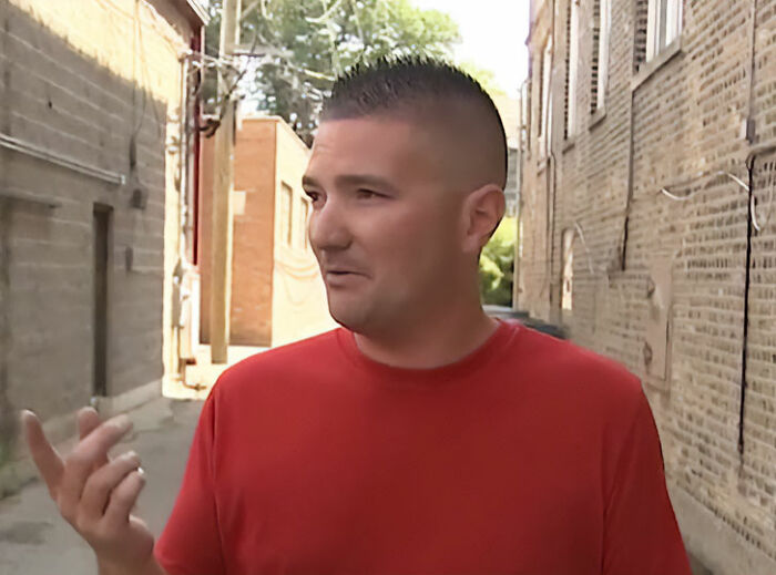 Terrified Electrician Records Goodbye Message For Family After Getting Stuck Inside 130ft High Sign Terrified Electrician Records Goodbye Message For Family After Getting Stuck Inside 130ft High Sign