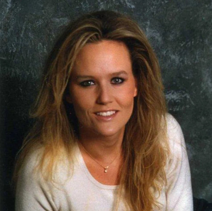 &ldquo;All Signs Point To Her Husband&rdquo;: 56 Unsolved Crimes Where The Suspect Seems Almost Too Obvious