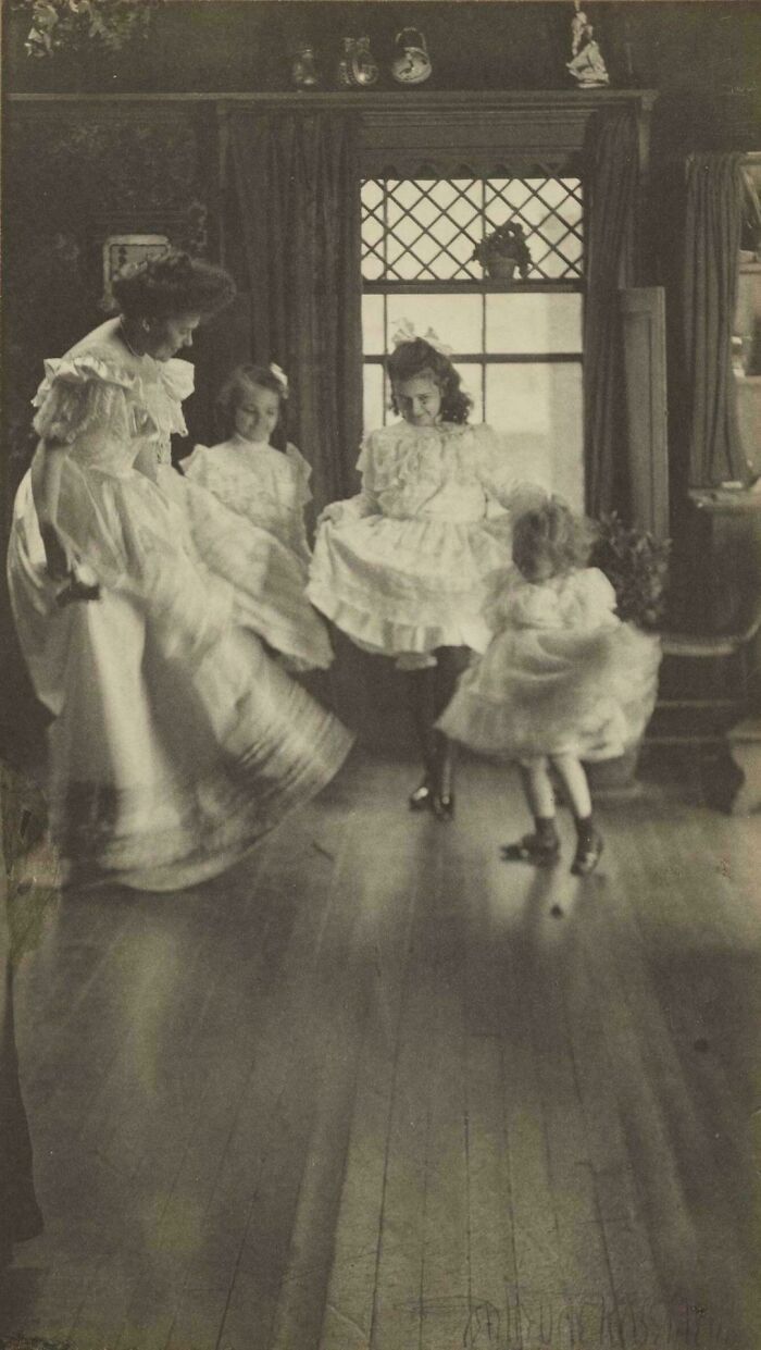91 Intriguing Victorian Photos That Reveal The Everyday Details History Books Often Skip (New Pics) 91 Intriguing Victorian Photos That Reveal The Everyday Details History Books Often Skip (New Pics)