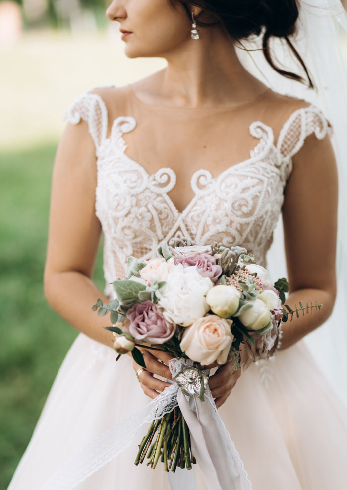 44 Disappointing Wedding Guest Experiences That Show You How Not To Throw A Wedding