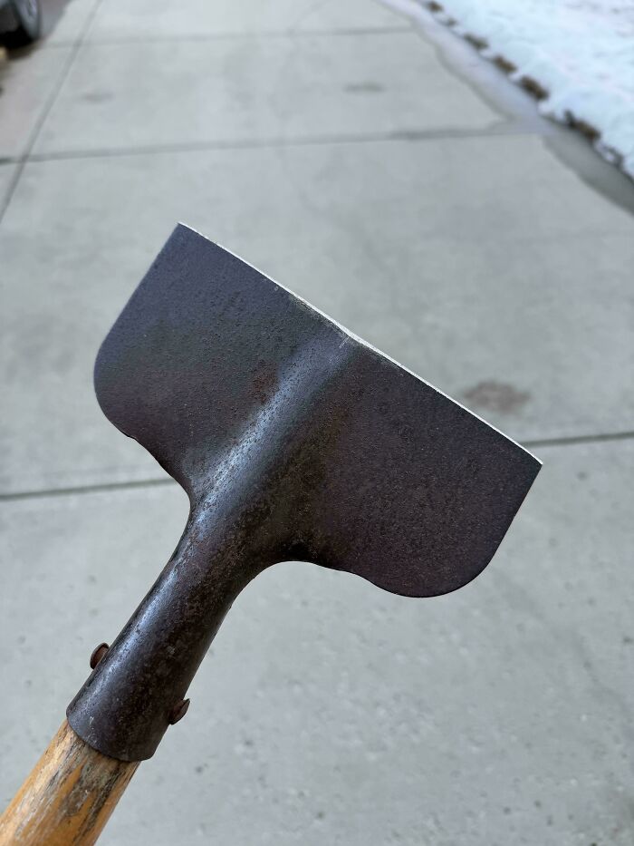 86 Fascinating Photos Of Objects Being Beautifully Worn Down By Years Of Use (New Pics)
