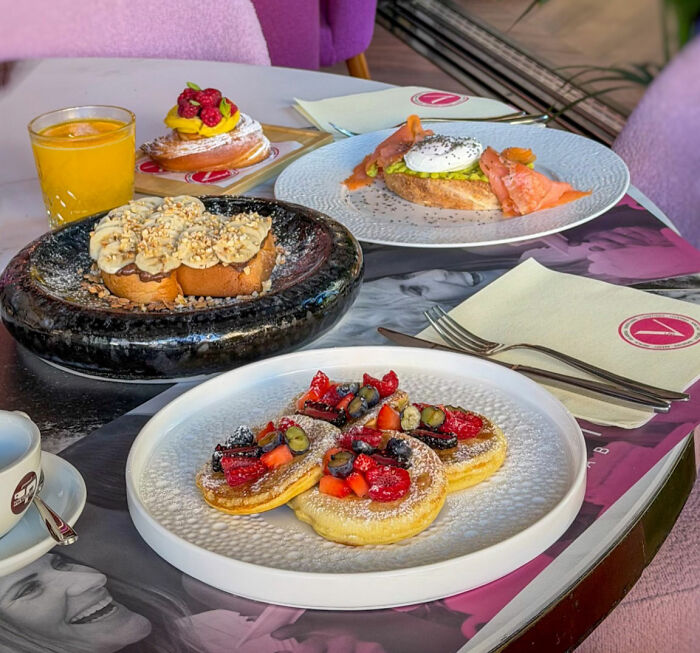 Tourist Horrified As Server Leaves Disgusting Note On Breakfast Bill After Simple Request: “Still In Shock” Tourist Horrified As Server Leaves Disgusting Note On Breakfast Bill After Simple Request: “Still In Shock”