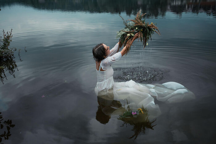 Bride&rsquo;s Trash-The-Dress Shoot Takes A Horrifying Turn After She Enters A River And Drowns