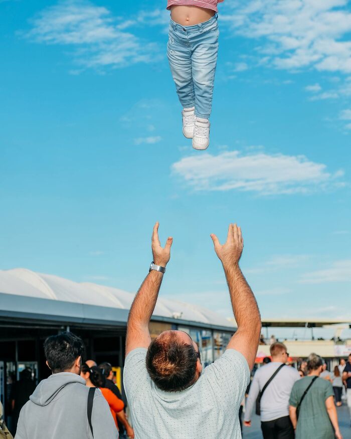 This Photographer Captured 58 Street Moments So Perfectly Timed They Look Almost Staged