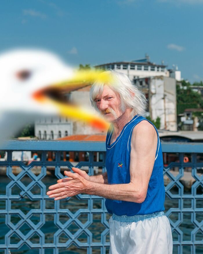 This Photographer Captured 58 Street Moments So Perfectly Timed They Look Almost Staged