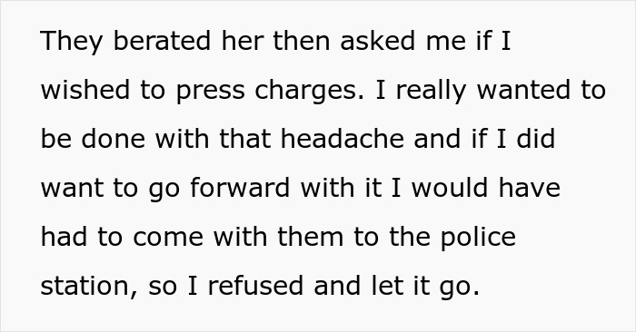 Rude Woman Enters Guy’s House Thinking It’s A Beauty Parlor, Calls Police When He Kicks Her Out Rude Woman Enters Guy’s House Thinking It’s A Beauty Parlor, Calls Police When He Kicks Her Out