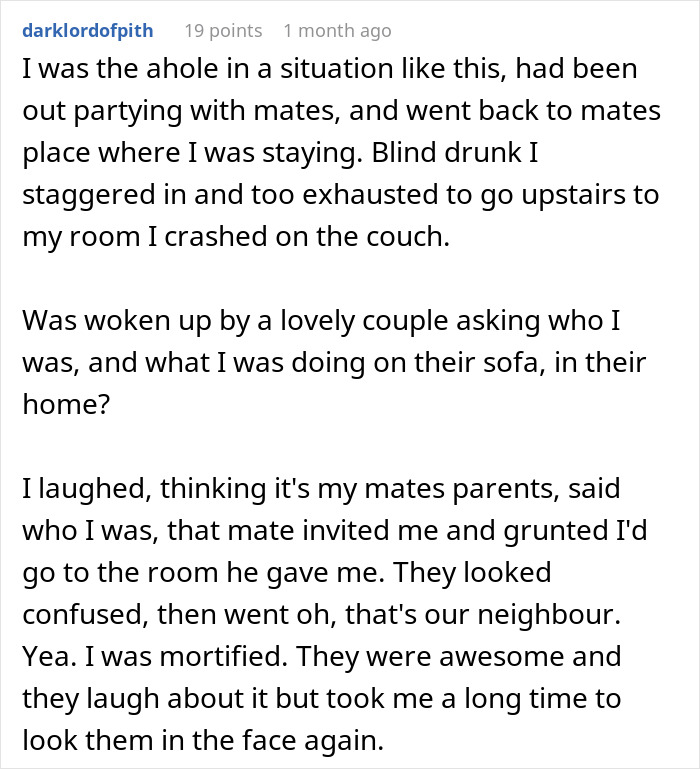 Rude Woman Enters Guy’s House Thinking It’s A Beauty Parlor, Calls Police When He Kicks Her Out Rude Woman Enters Guy’s House Thinking It’s A Beauty Parlor, Calls Police When He Kicks Her Out
