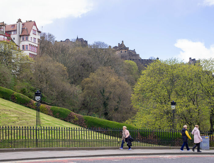International Student Issues Urgent Plea After She’s Punched By Gang Of Kids Wearing Bathrobes In Scotland International Student Issues Urgent Plea After She’s Punched By Gang Of Kids Wearing Bathrobes In Scotland
