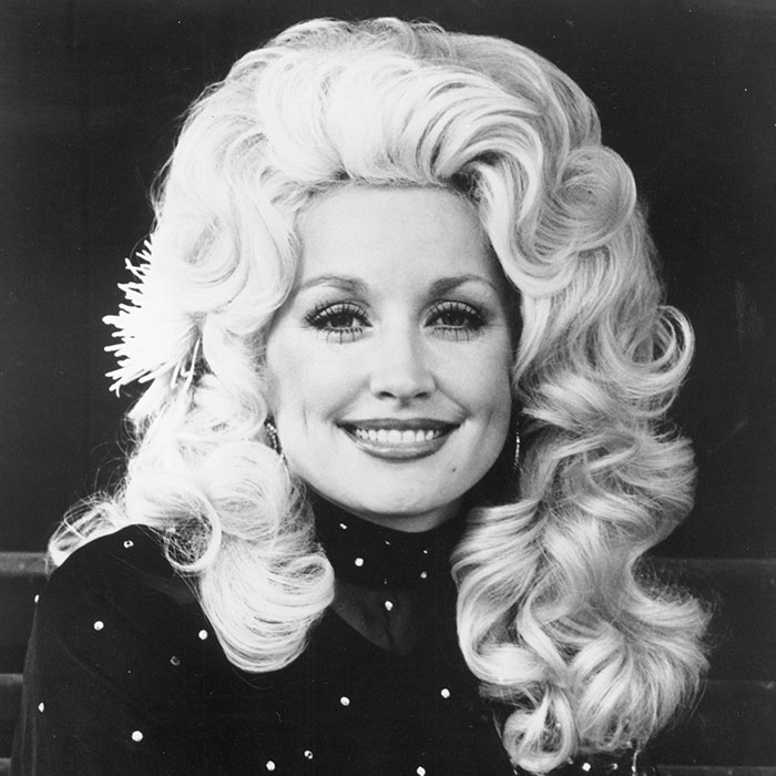 Dolly Parton Passes Away At 80 As Family Shares Heartbreaking Update