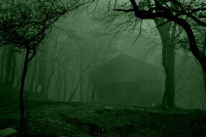 “Creeps Me Out”: 58 People Reveal The North American Folklore That Still Gives Them Chills “Creeps Me Out”: 58 People Reveal The North American Folklore That Still Gives Them Chills